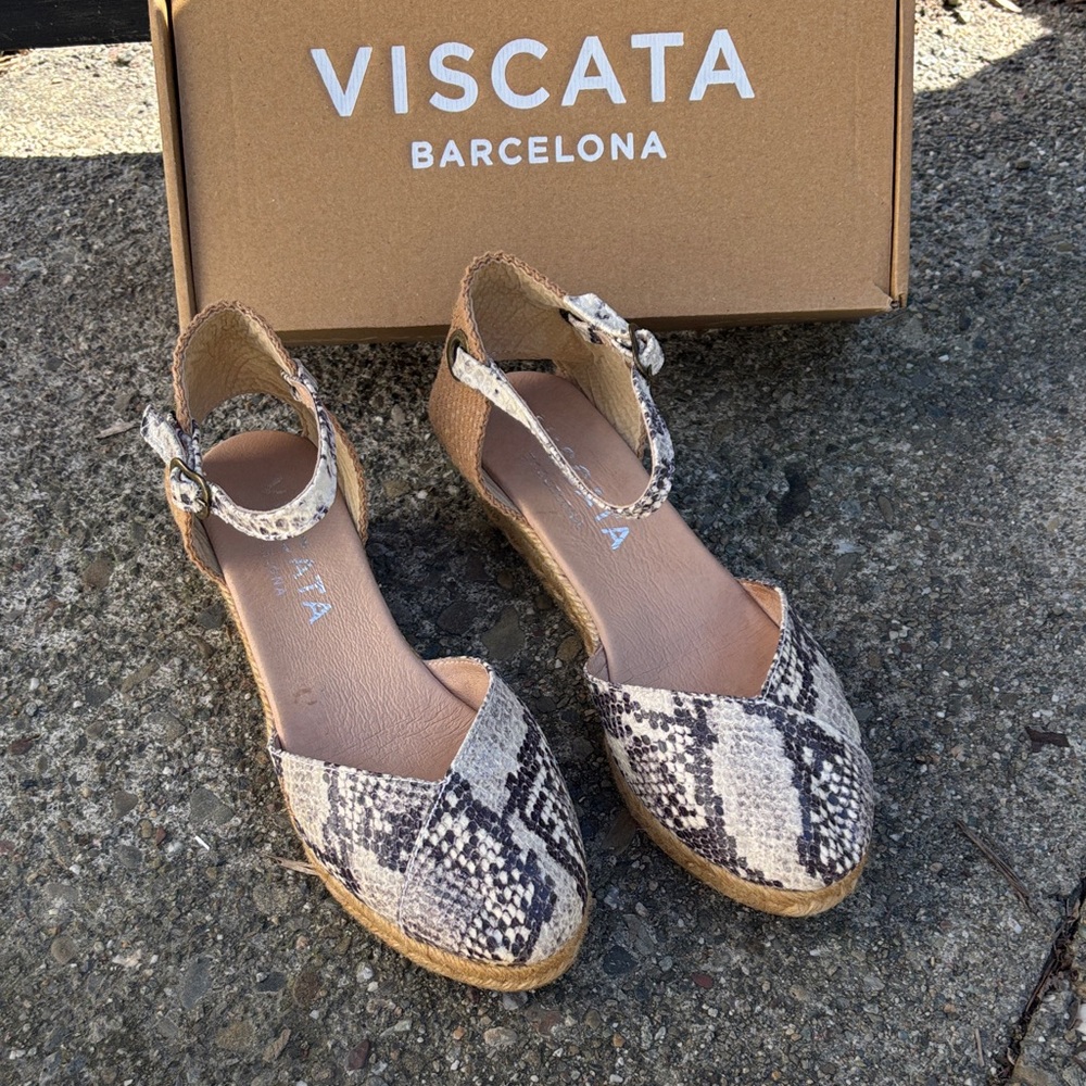 Viscata Barcelona Pubol Snake-Print Espadrille Wedges in Tan & Black